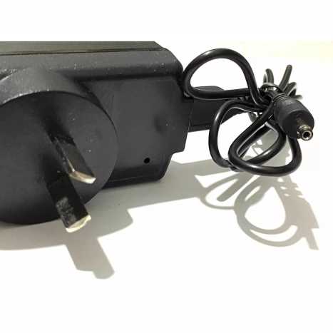 FUENTE CARGADOR NOTEBOOK EXO SMART E16 E18 5V 2,5A